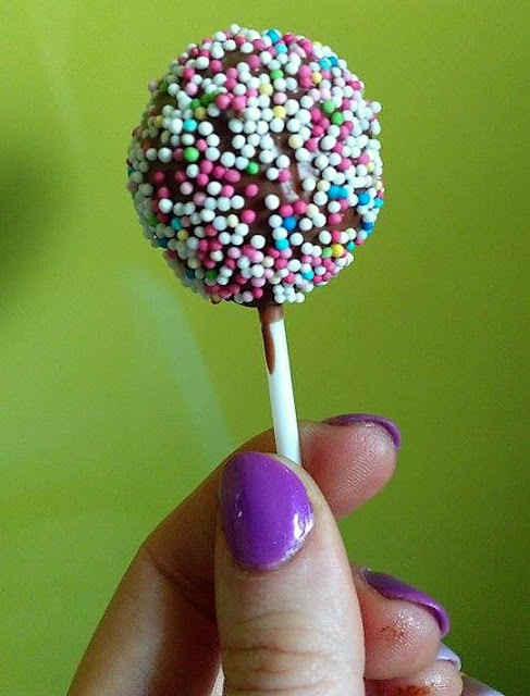 Ewka gotuje na Poligonie, czyli cake-popsy ;)