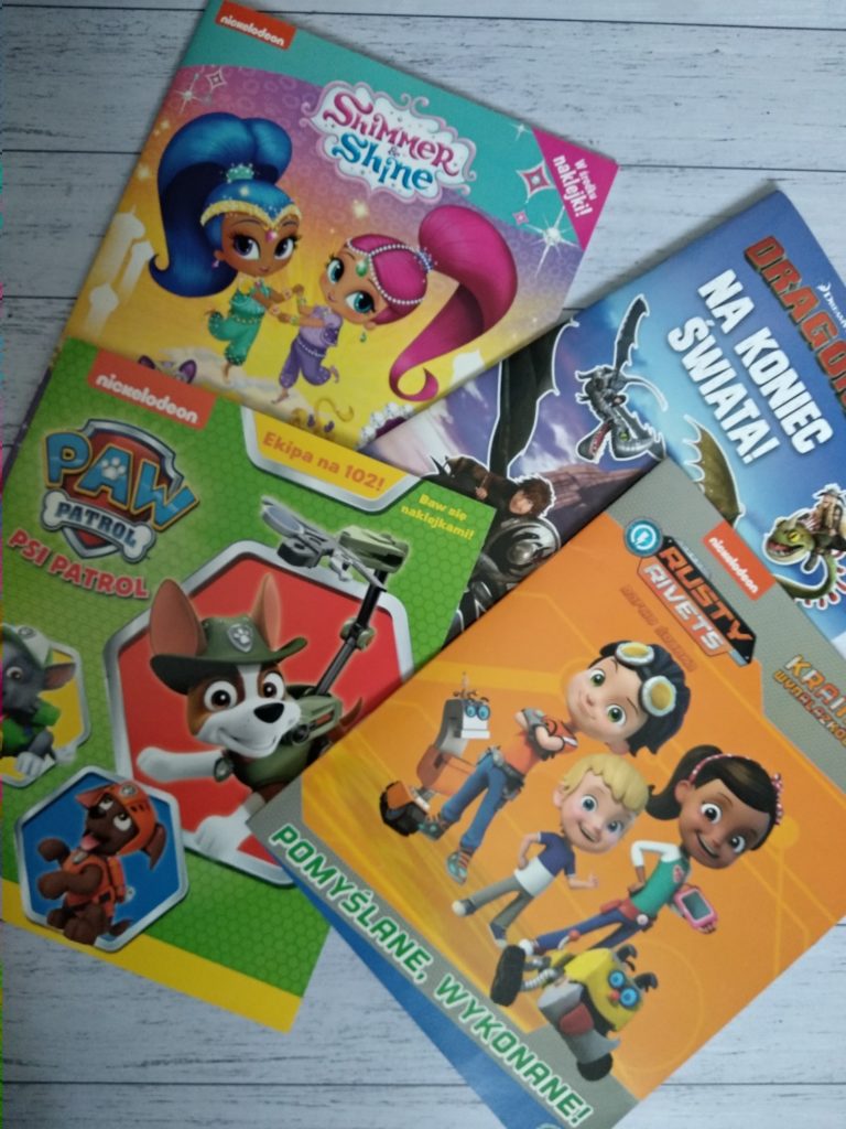 książeczki z naklejkami