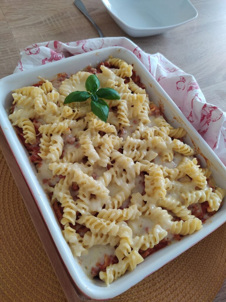 Zapiekanka makaronowa przepis